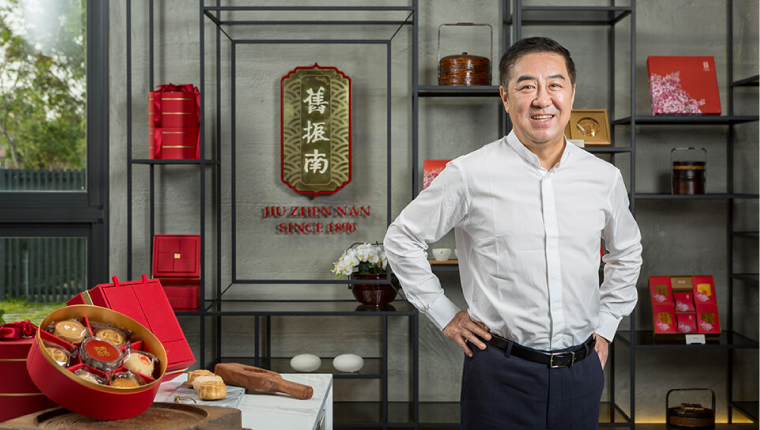 The present Chairman Eric H. C. Lee becomes the fourth-generation business successor.                                                                                                 																									